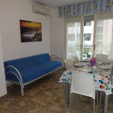 Flat In A Modern Coastal Building Apartman Bibione