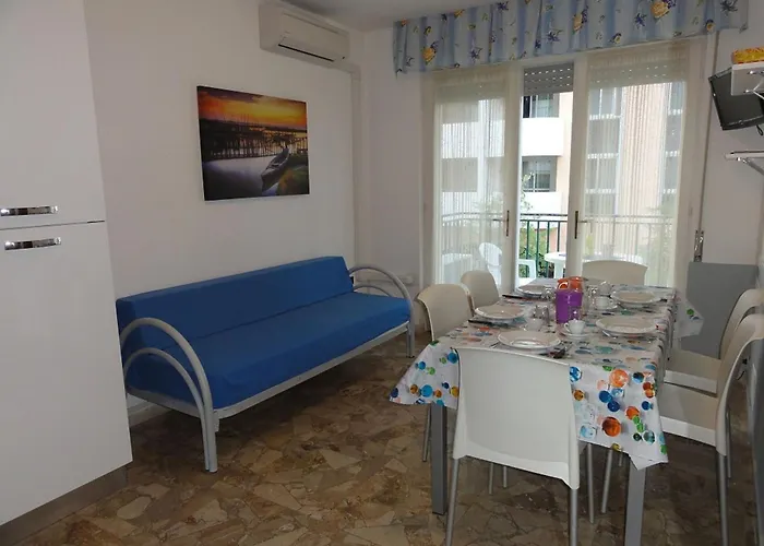Flat In A Modern Coastal Building Апартаменты Бибионе